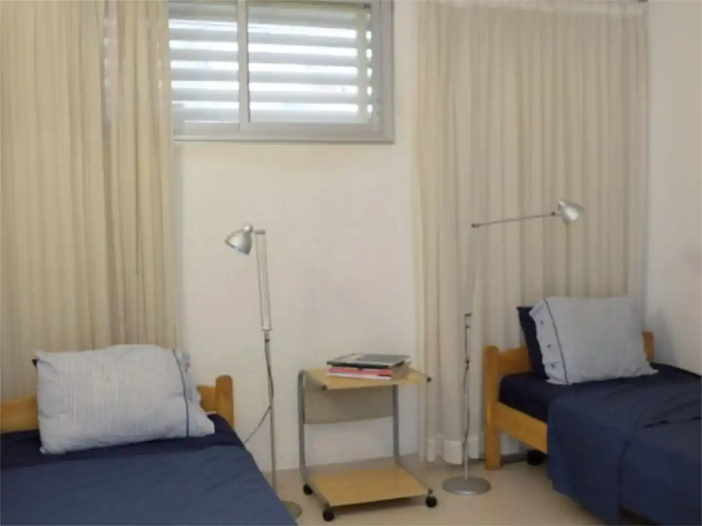 Dormitori de Apartament en venda en  Palma de Mallorca amb Piscina i Balcó