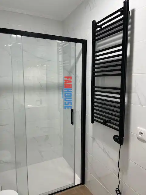 Baño de Piso en venta en Gijón  con Calefacción y Trastero