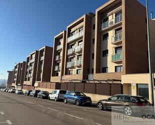 Vista exterior de Pis en venda en  Toledo Capital amb Calefacció, Parquet i Terrassa