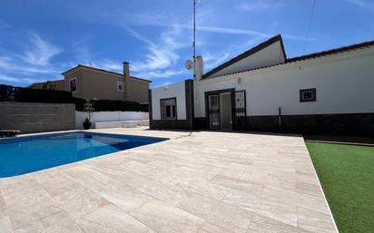 Exterior view of House or chalet for sale in Torrevieja  with Air Conditioner, Private garden and Swimming Pool
