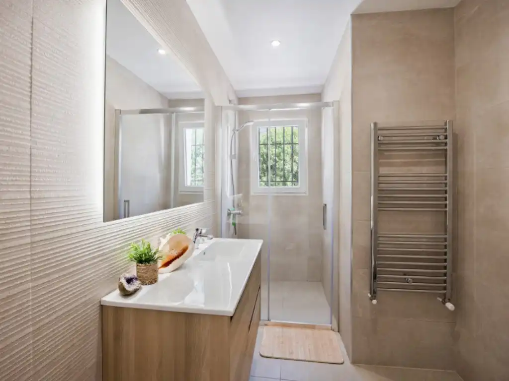 Bathroom of Houses for sale in Jávea / Xàbia  with Air Conditioner, Heating and Swimming Pool
