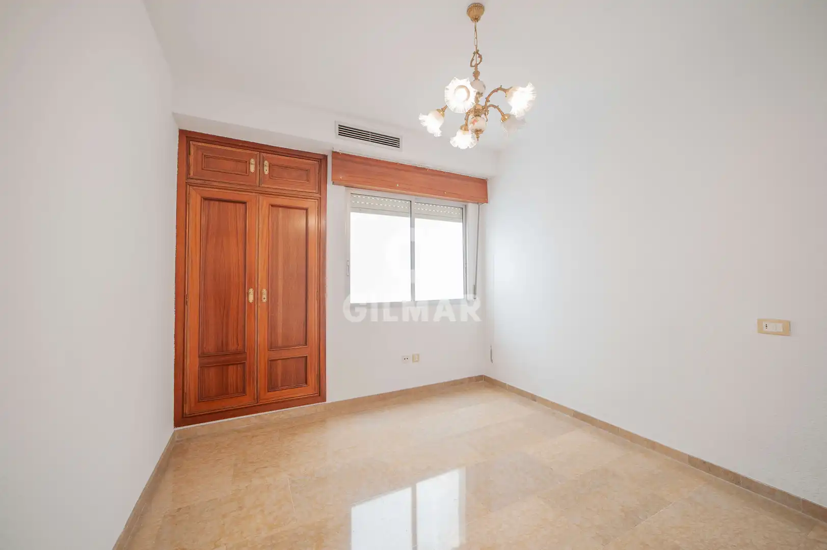 Habitación de Piso de alquiler en Sevilla con Calefacción y Balcón