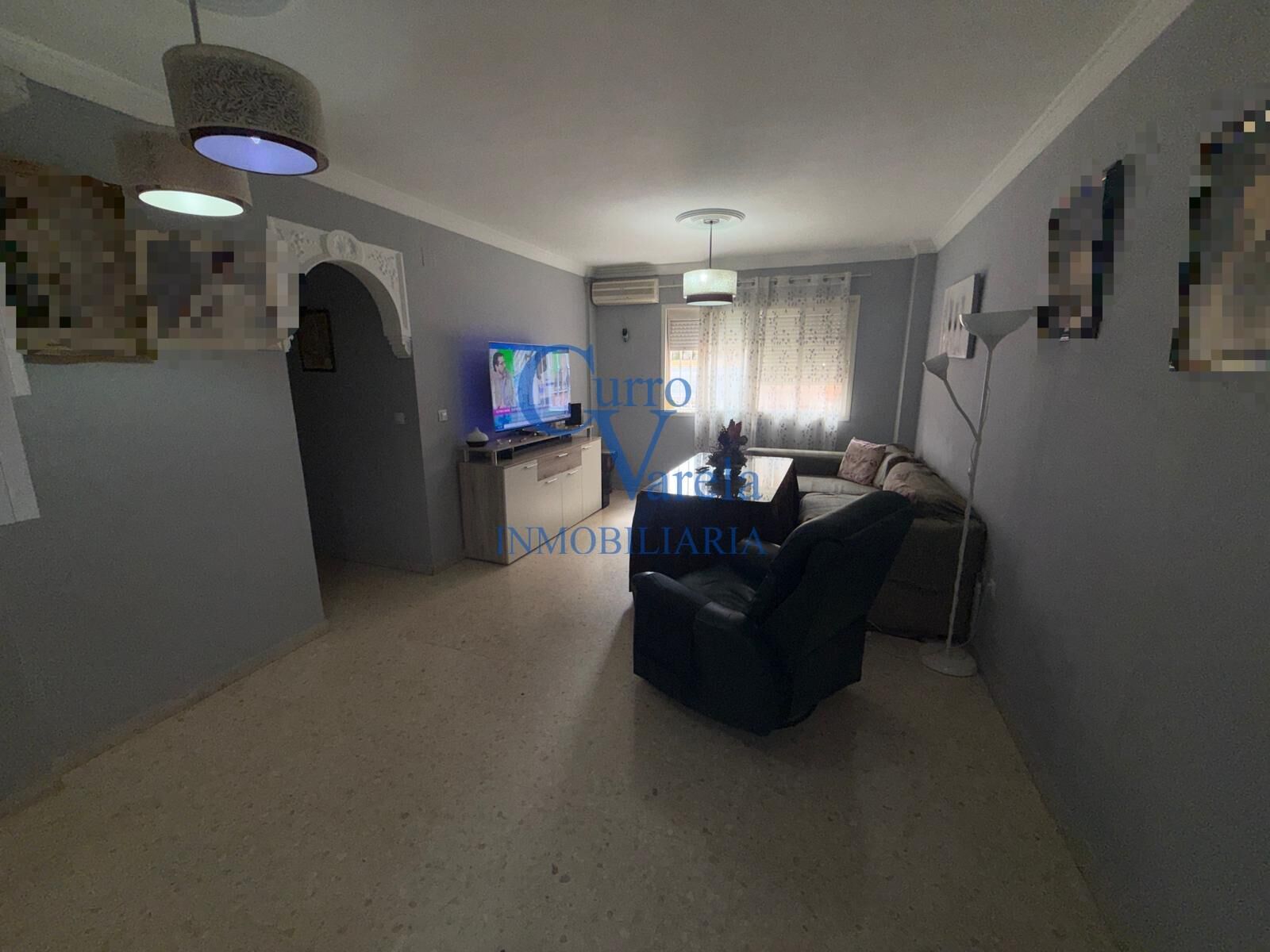 Sala d'estar de Pis en venda en Dos Hermanas amb Aire condicionat, Traster i Piscina comunitària