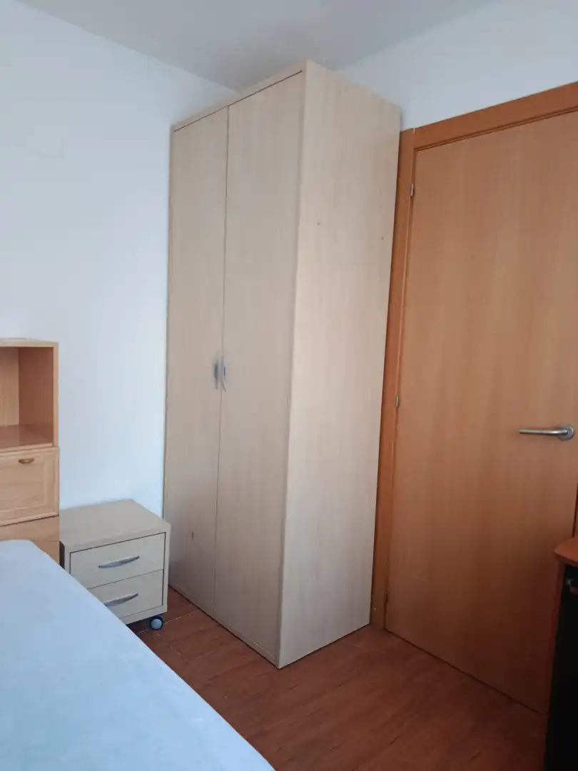 Habitación de Piso de alquiler en Zaragoza con Calefacción, Terraza y Amueblado