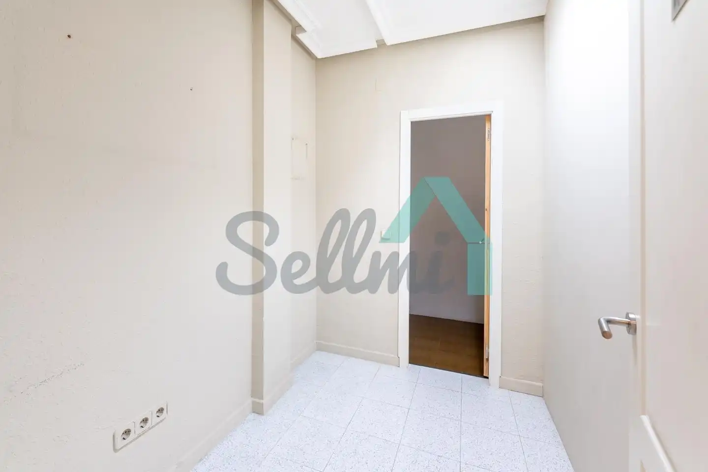 Local comercial de lloguer a Baldomero Fernández, imagen 18