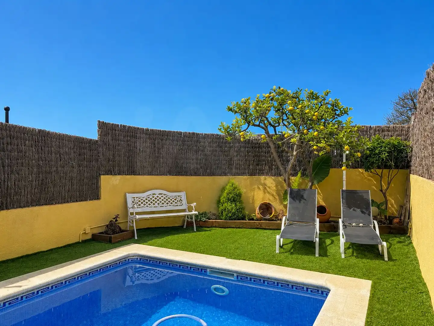 Piscina de Casa adosada en venta en Calafell con Calefacción, Terraza y Piscina