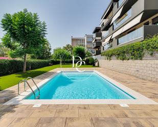 Swimming pool of Flat for sale in Sitges  with Air Conditioner, Heating and Private garden