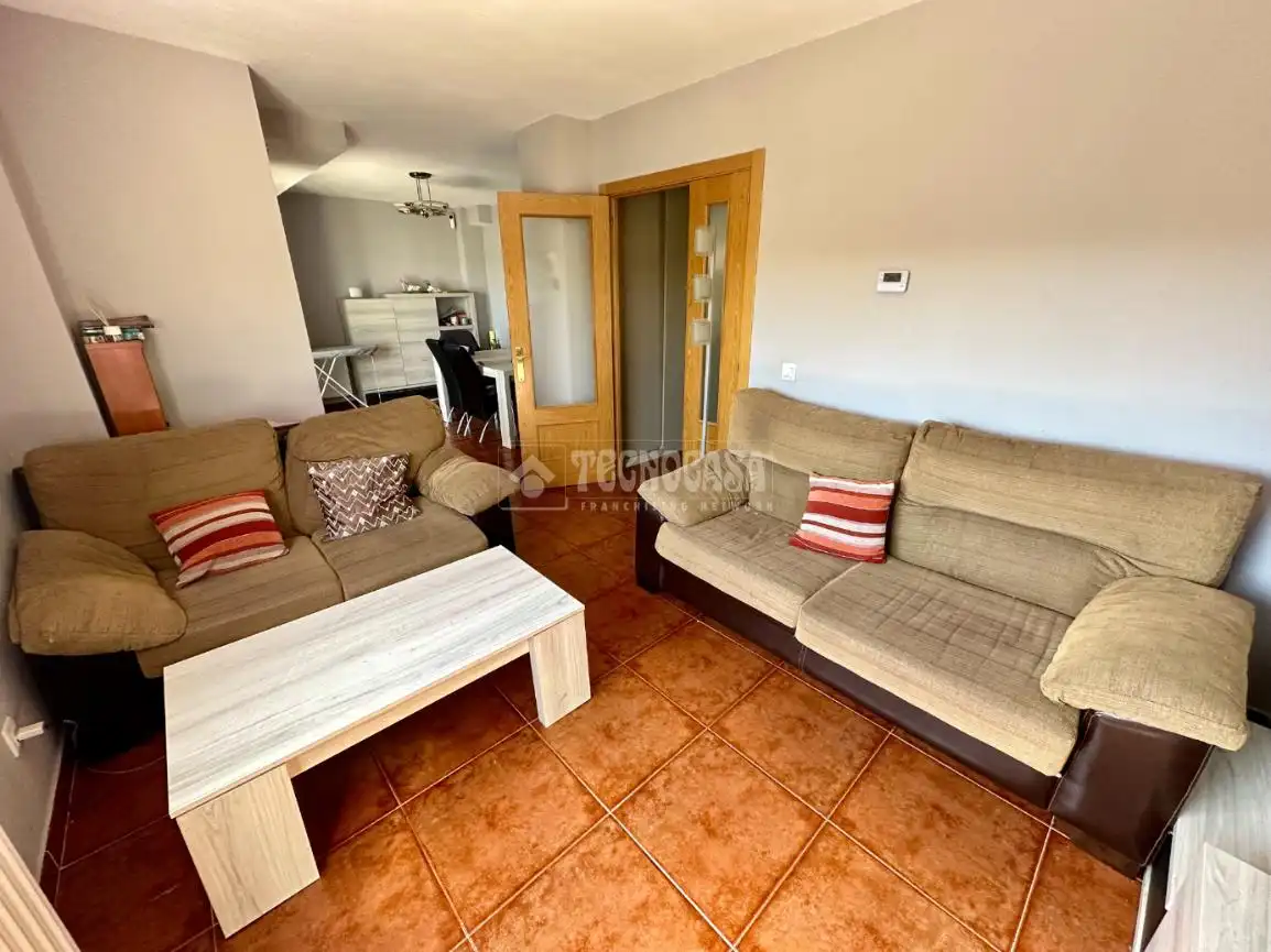 Sala de estar de Casa adosada en venta en Fontanar con Calefacción