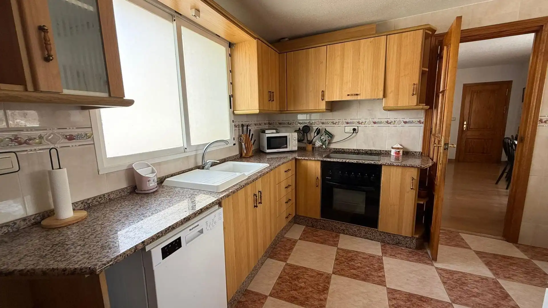 Cocina de Piso de alquiler en Águilas con Aire acondicionado, Terraza y Trastero