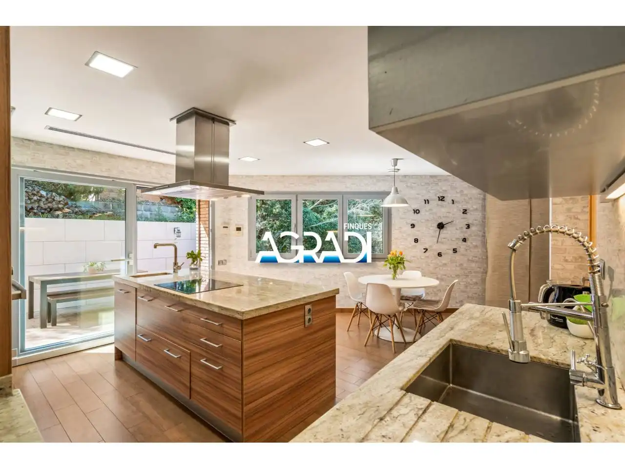 Kitchen of Houses for sale in Les Franqueses del Vallès  with Air Conditioner, Heating and Private garden
