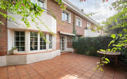 Jardí de Casa o xalet en venda en Esplugues de Llobregat amb Aire condicionat, Terrassa i Piscina