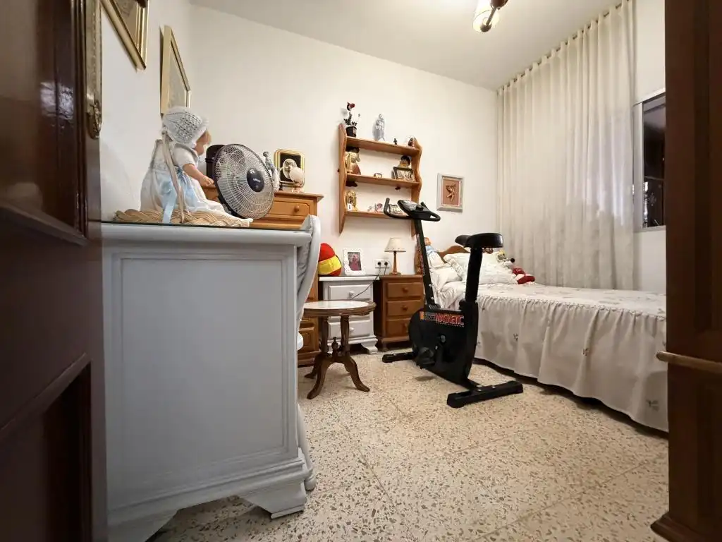 Habitación de Casa o chalet en venta en Puerto de la Torre - Atabal