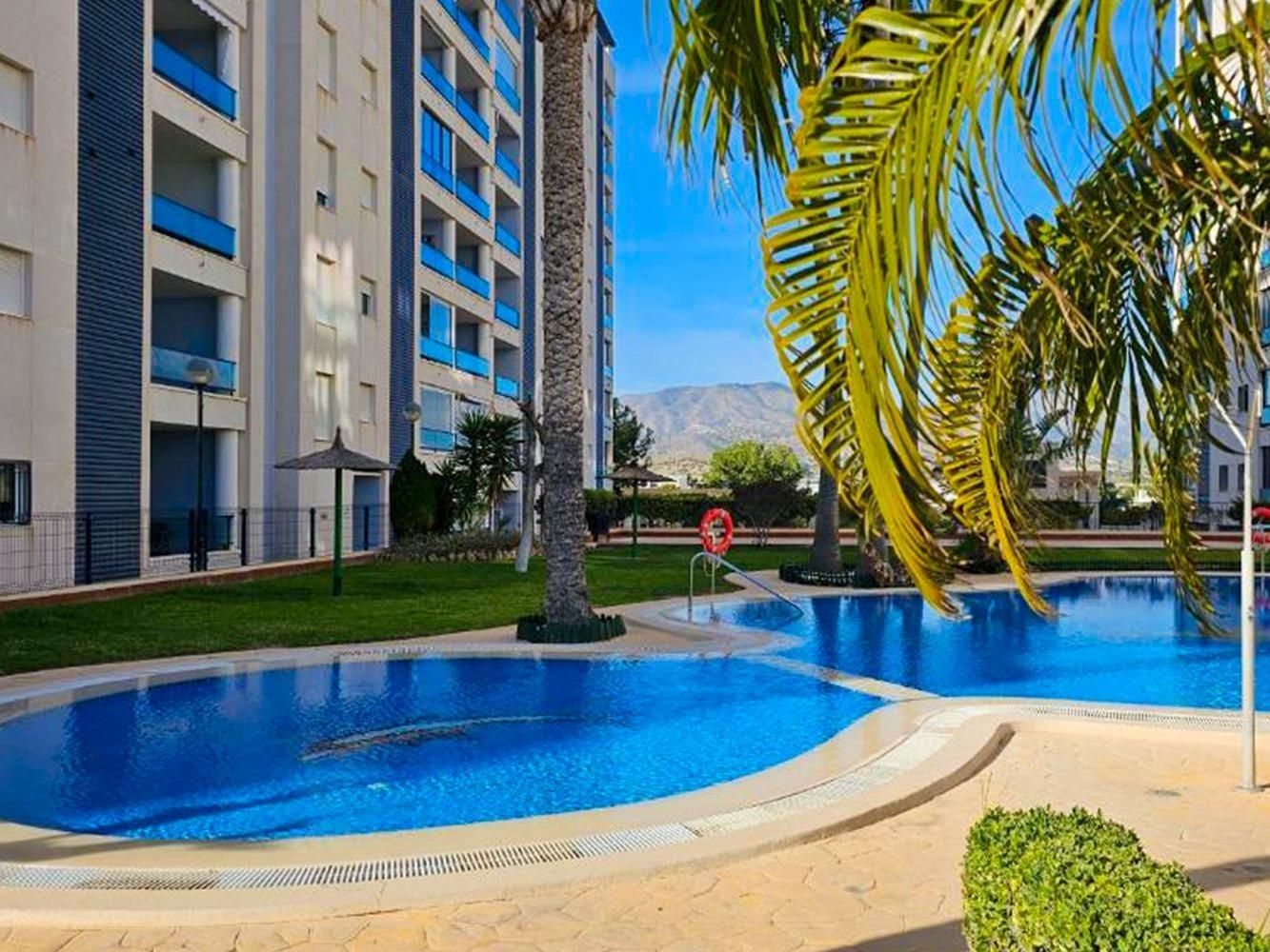Piscina de Pis de lloguer en Villajoyosa / La Vila Joiosa amb Aire condicionat, Calefacció i Terrassa