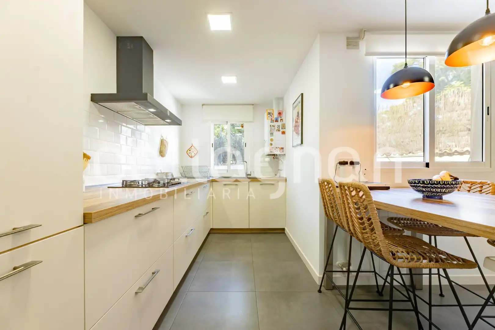 Cocina de Casa adosada en venta en Godella con Aire acondicionado, Calefacción y Jardín privado
