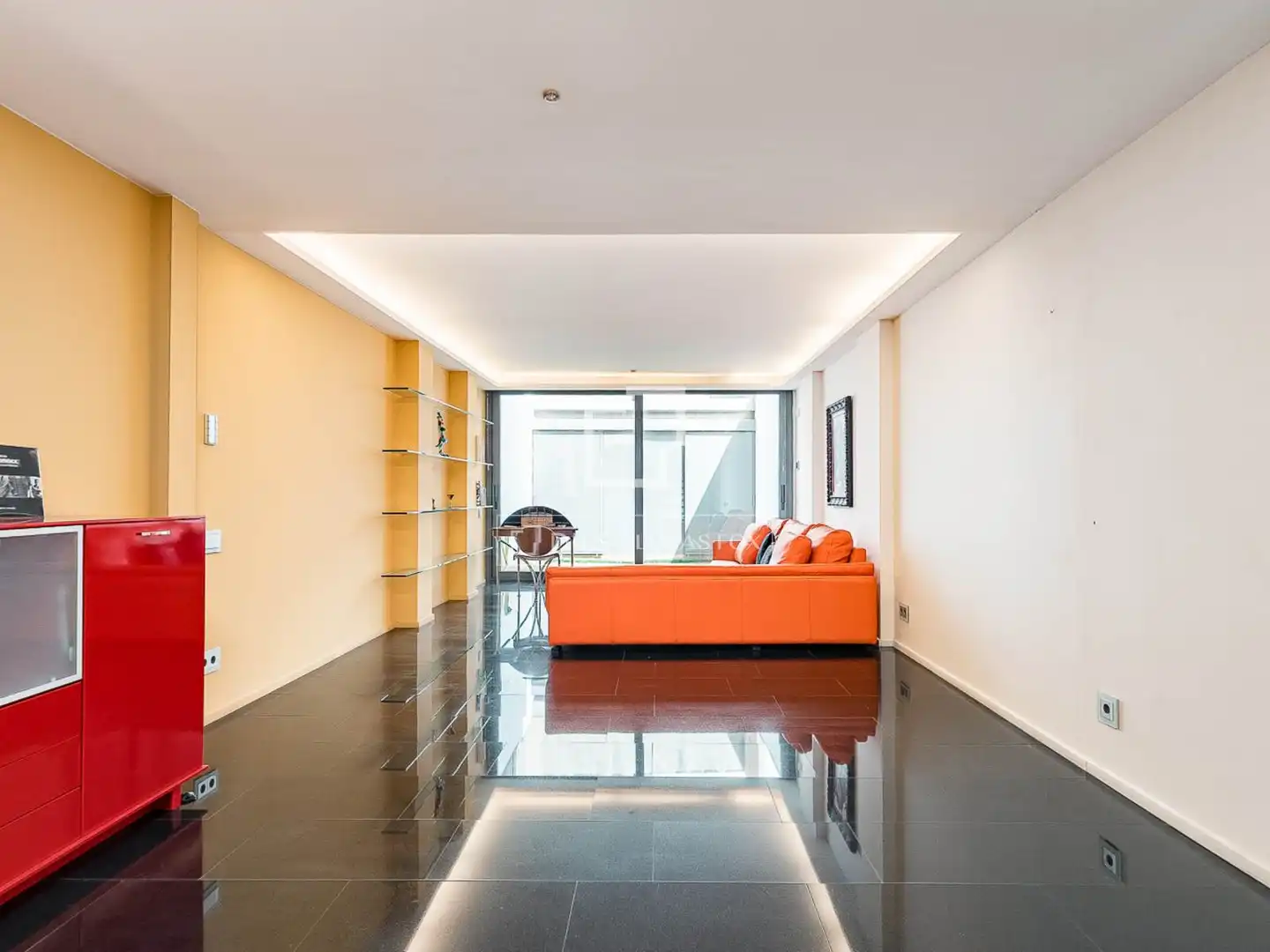Sala d'estar de Casa o xalet en venda en Barcelona amb Aire condicionat, Calefacció i Terrassa