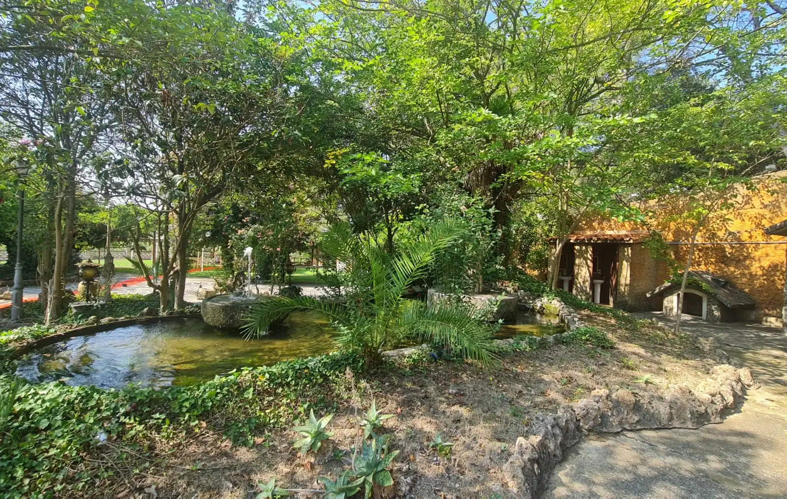 Jardí de Casa o xalet en venda en Montcada i Reixac amb Aire condicionat, Calefacció i Terrassa