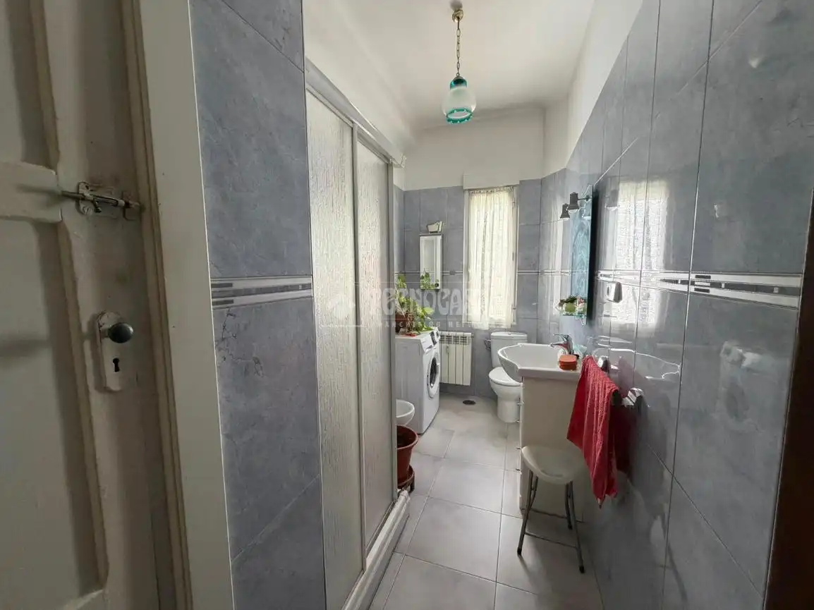 Baño de Piso en venta en Madrid con Calefacción y Terraza