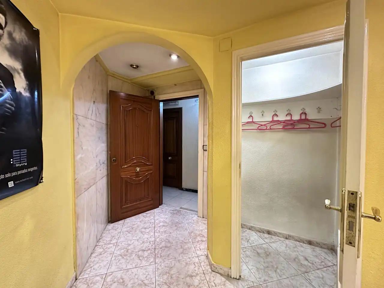 Office for sale in Alicante / Alacant  with Air Conditioner