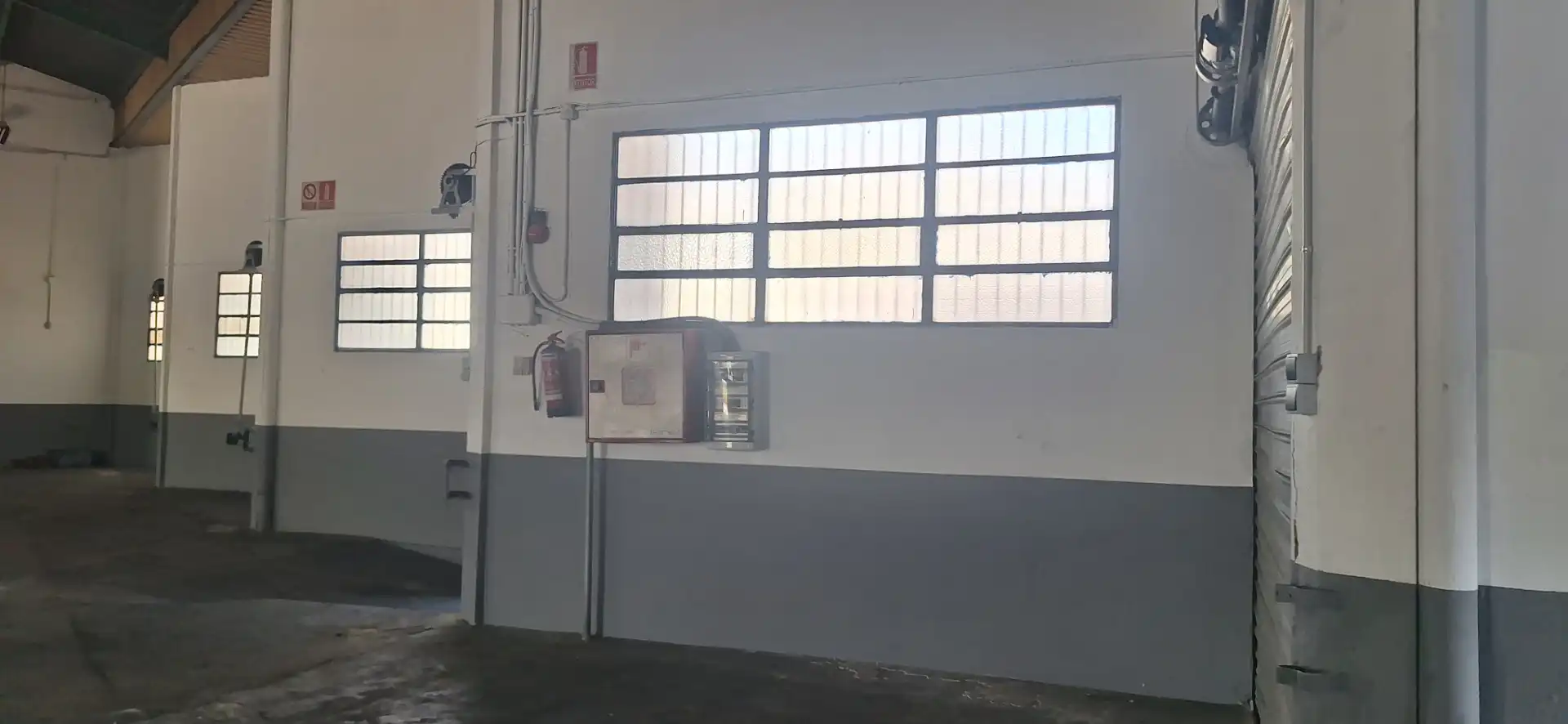 Exterior view of Industrial buildings for rent in Xirivella