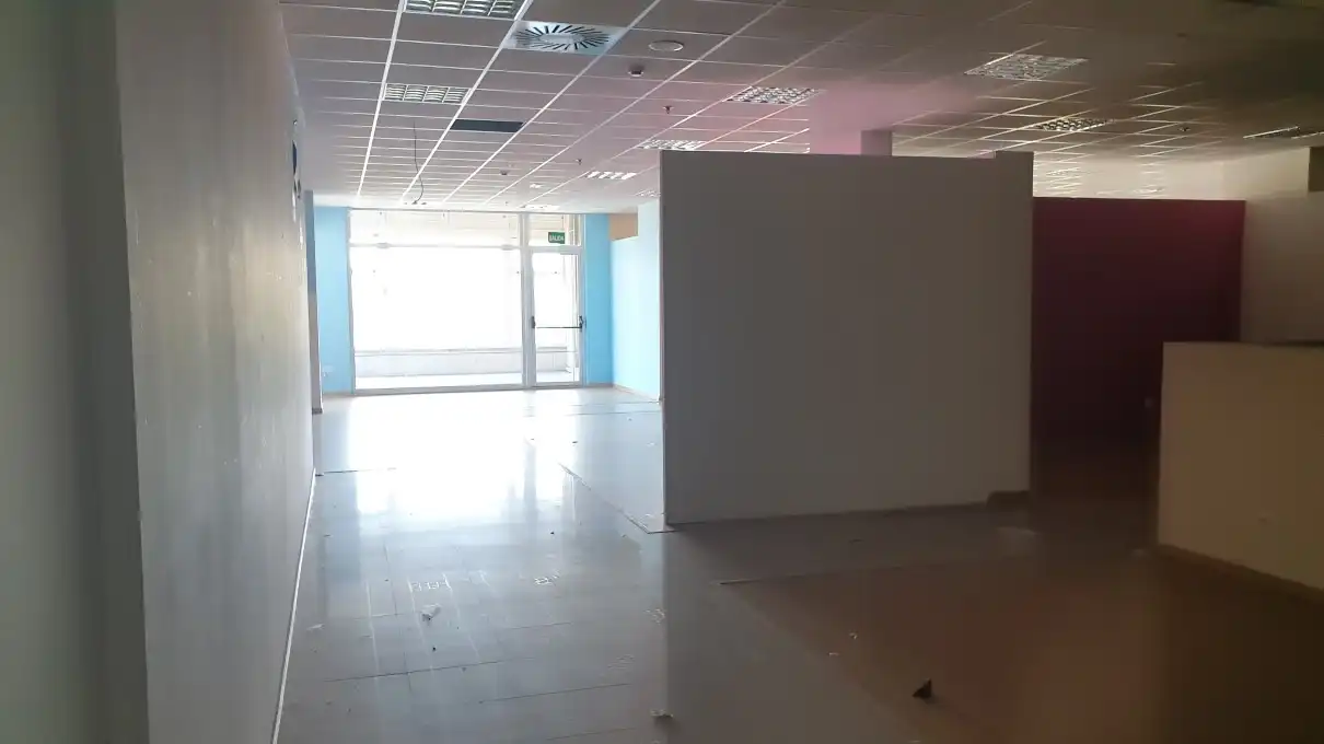 Business premises for sale in C.C. Monte Balado, Brión., imagen 13