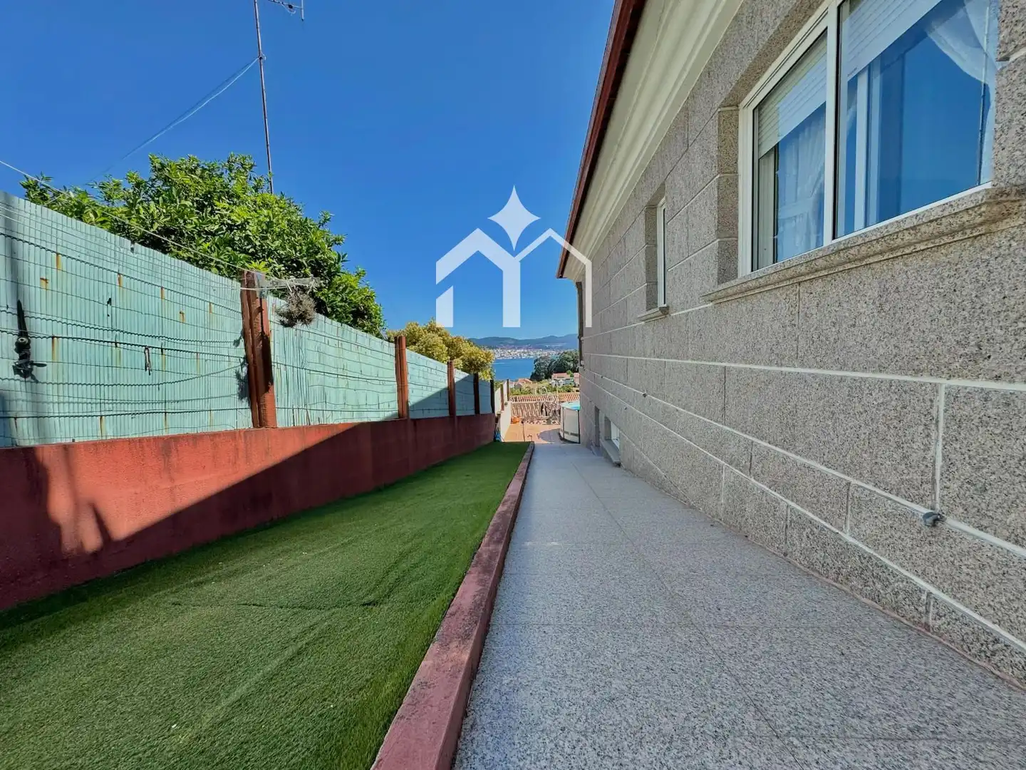 Exterior view of Houses for sale in Moaña  with Heating, Parquet flooring and Terrace