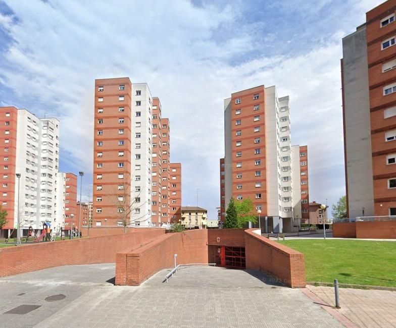 Exterior view of Garage for sale in Barakaldo 