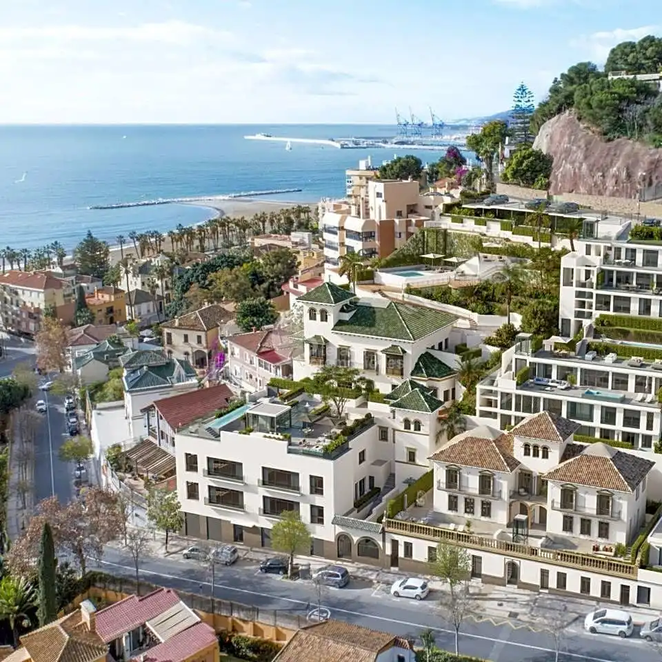 Vista exterior de Planta baixa en venda en Málaga amb Aire condicionat, Calefacció i Traster