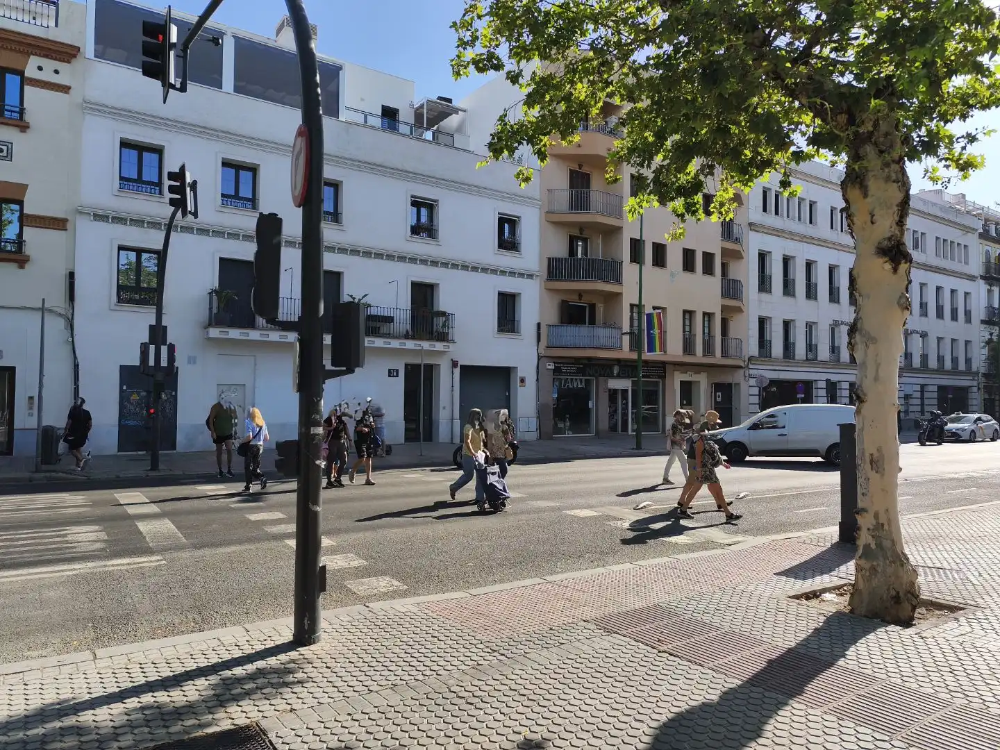 Exterior view of Commercial properties for rent in Sevilla