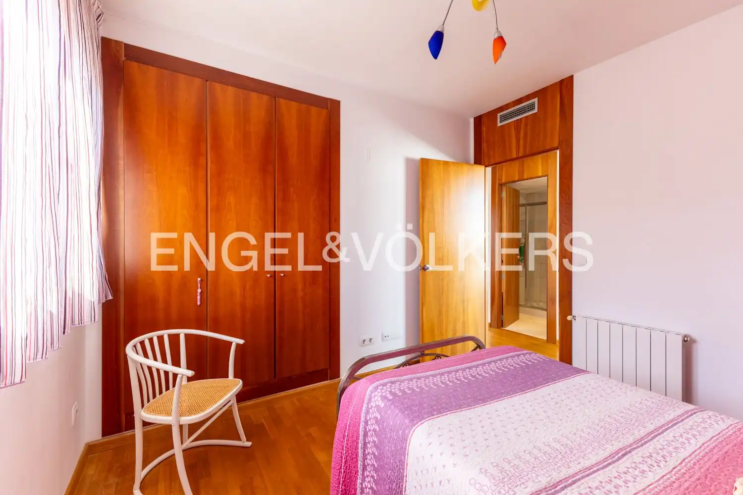 Bedroom of Houses for sale in Torre en Conill - Cumbres de San Antonio 