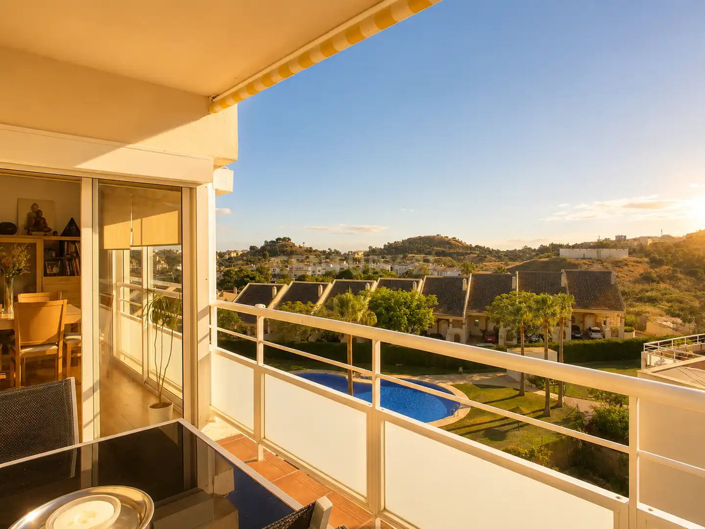 Terraza de Apartamento en venta en Benalmádena con Aire acondicionado, Trastero y Piscina comunitaria
