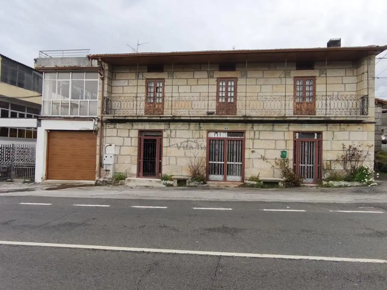 Vista exterior de Finca rústica en venda en Esgos amb Calefacció, Jardí privat i Balcó