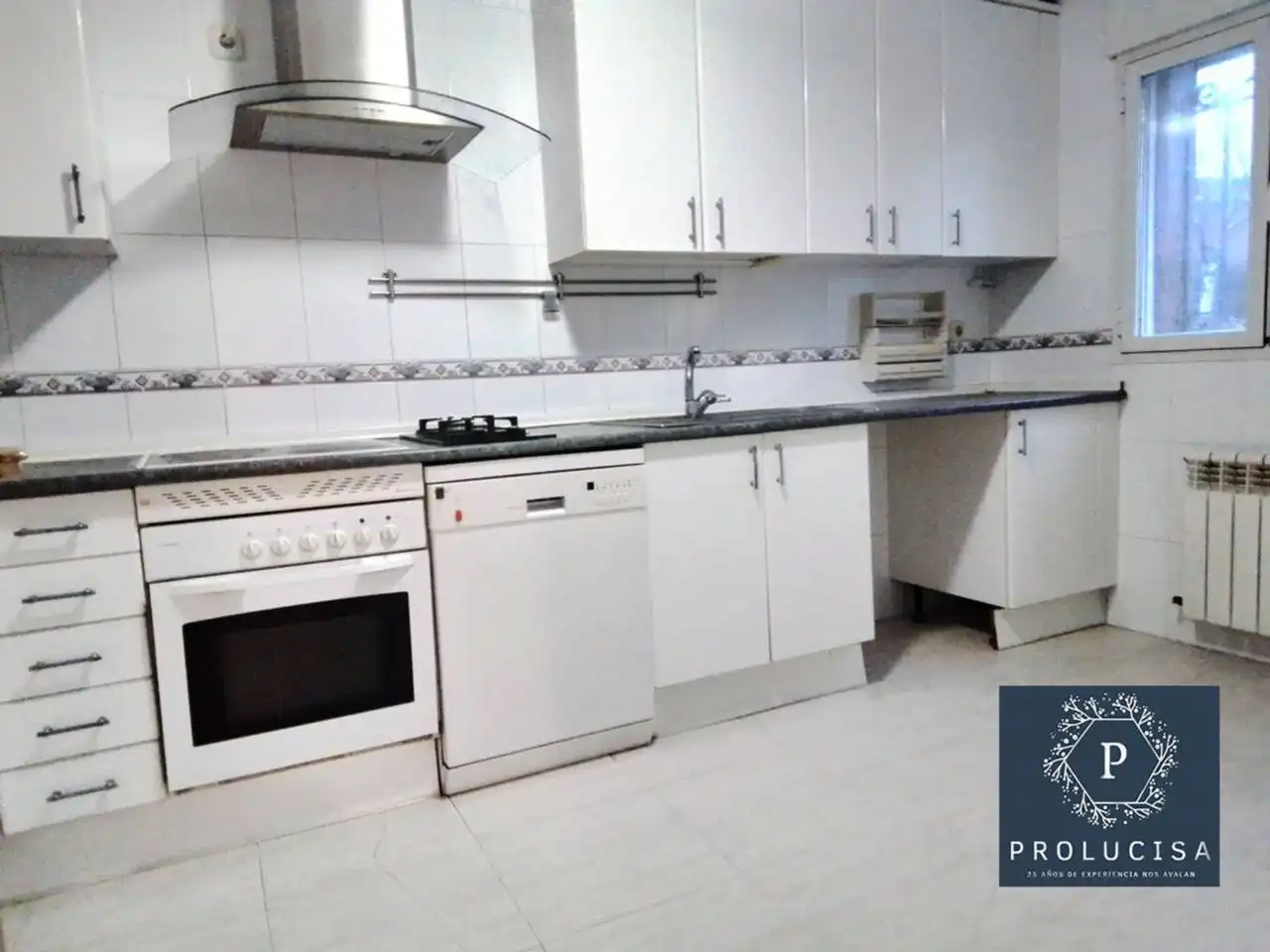 Kitchen of Houses for sale in Moraleja de Enmedio  with Air Conditioner, Heating and Terrace