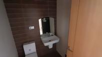 Bathroom of Apartment for sale in La Pobla de Vallbona