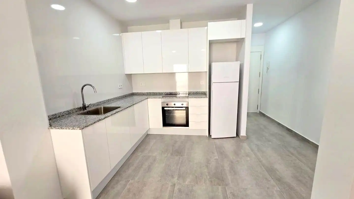 Kitchen of Apartments for rent in Gandia  with Furnished