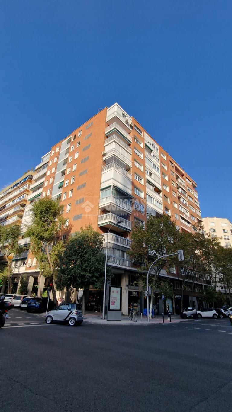 Exterior view of Flat for sale in  Madrid Capital  with Heating, Terrace and Balcony