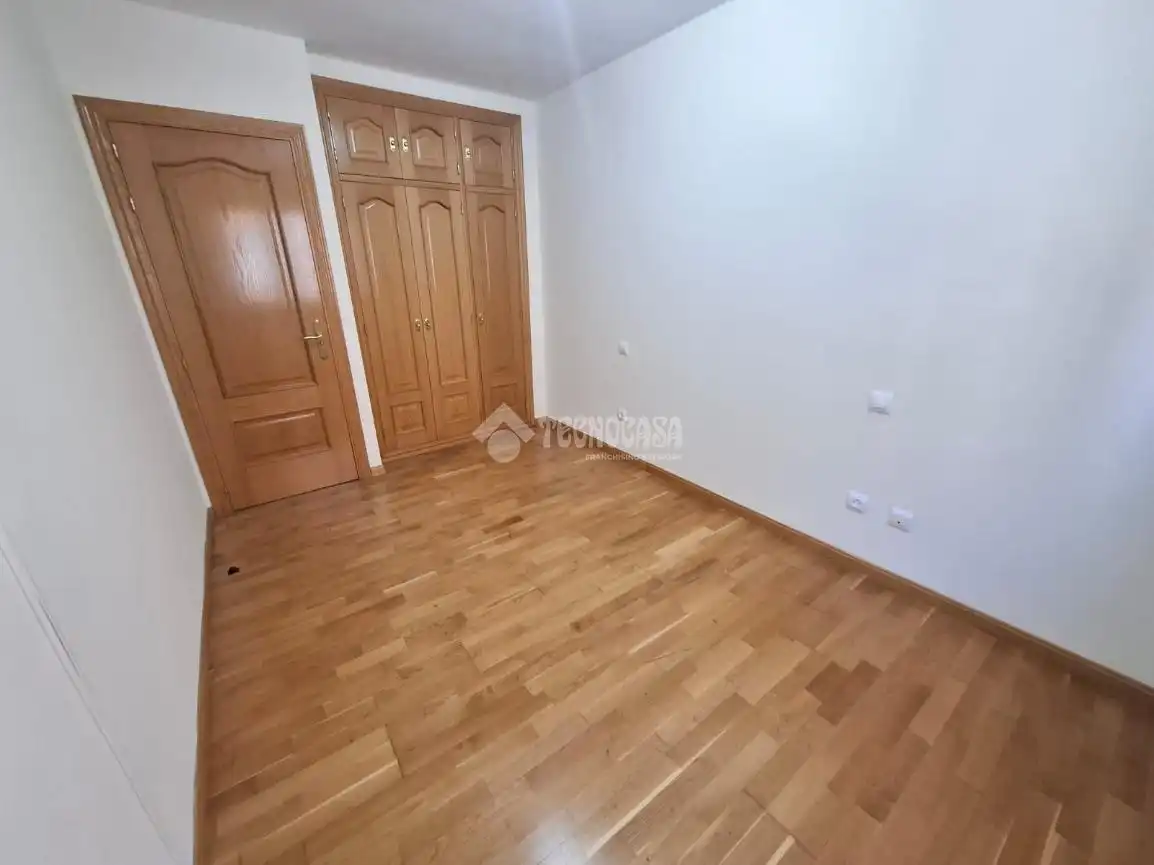 Dormitori de Pis en venda en Ávila