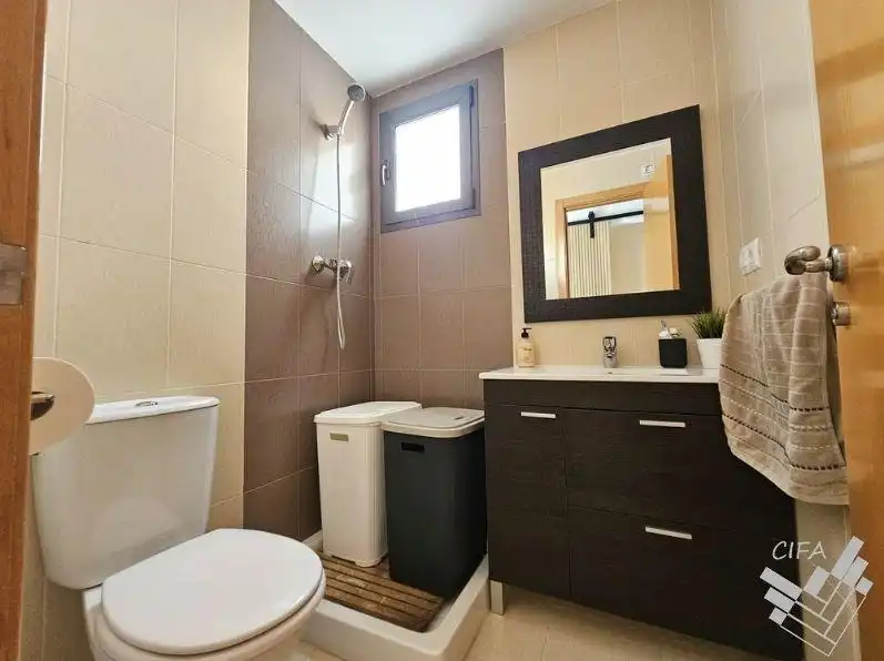 Baño de Casa adosada en venta en Peñíscola / Peníscola con Calefacción, Jardín privado y Trastero