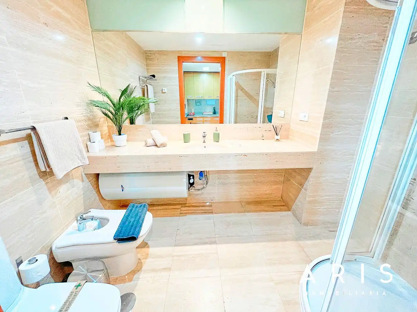Badezimmer von Wohnung zur Miete in Alquería - Torrealquería