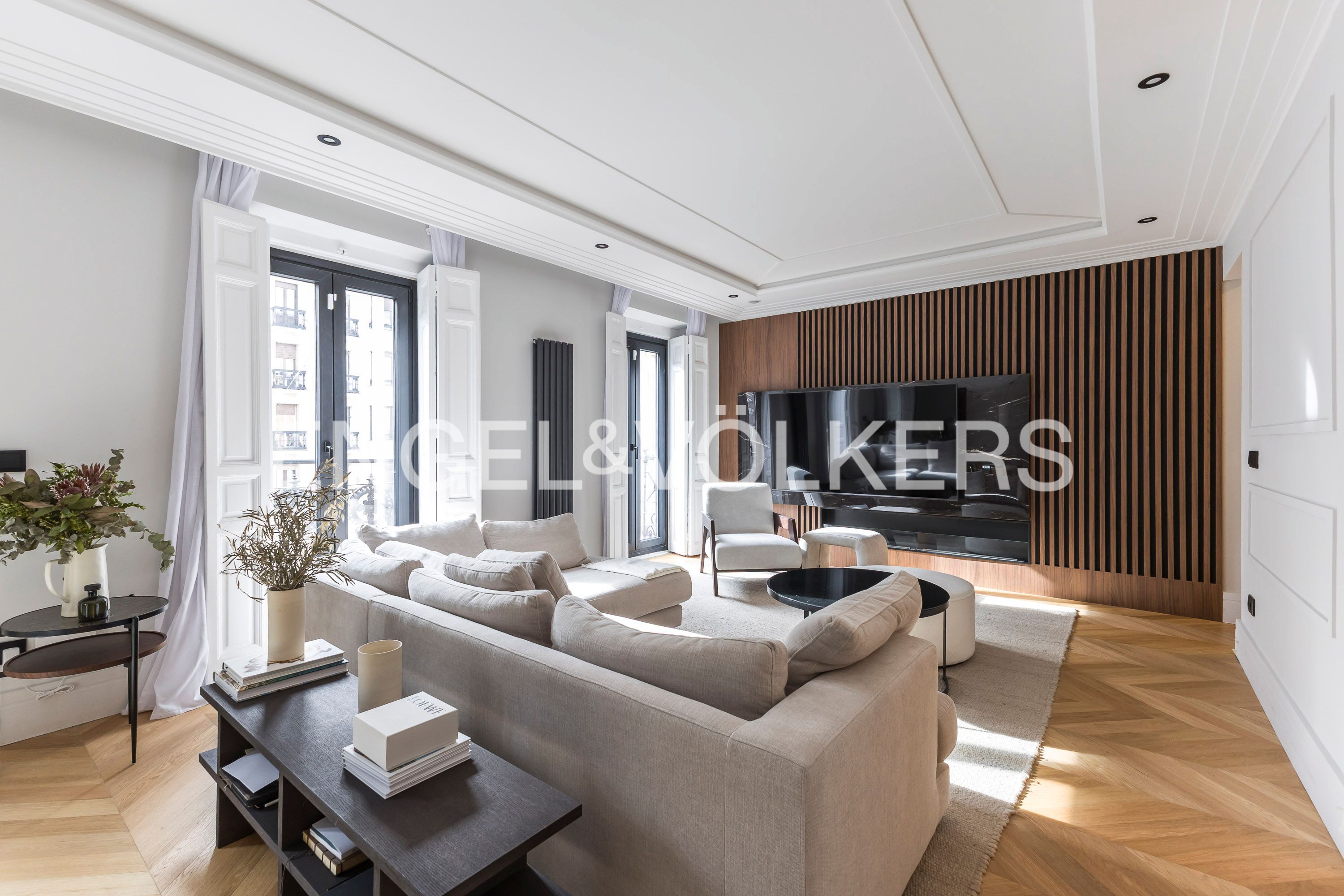 Living room of Apartment for sale in  Madrid Capital  with Air Conditioner, Heating and Parquet flooring