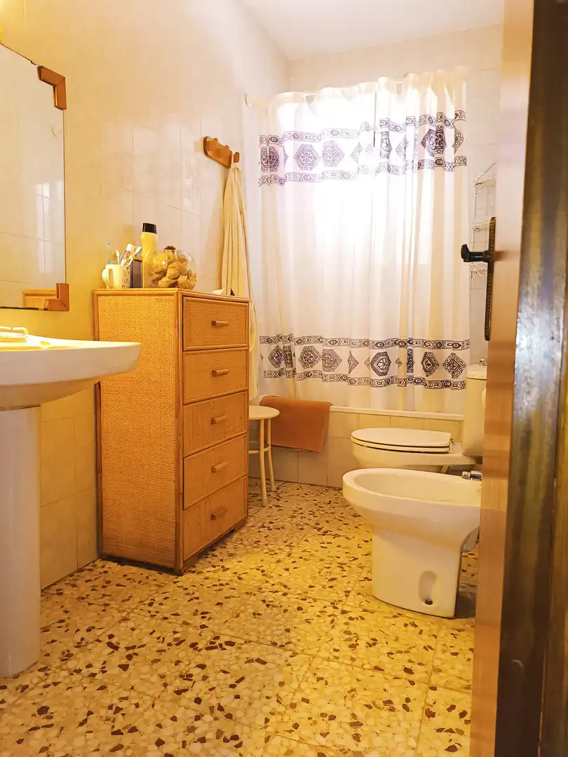 Baño de Finca rústica en venta en Estepona con Jardín privado, Terraza y Amueblado