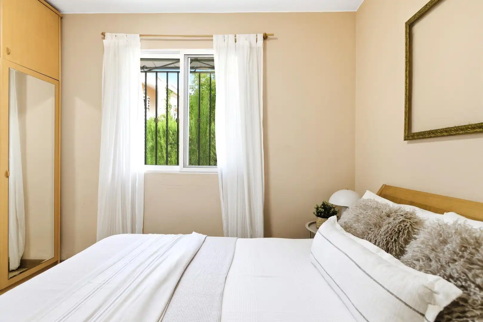 Dormitori de Casa o xalet en venda en Mogente / Moixent amb Jardí privat, Terrassa i Traster