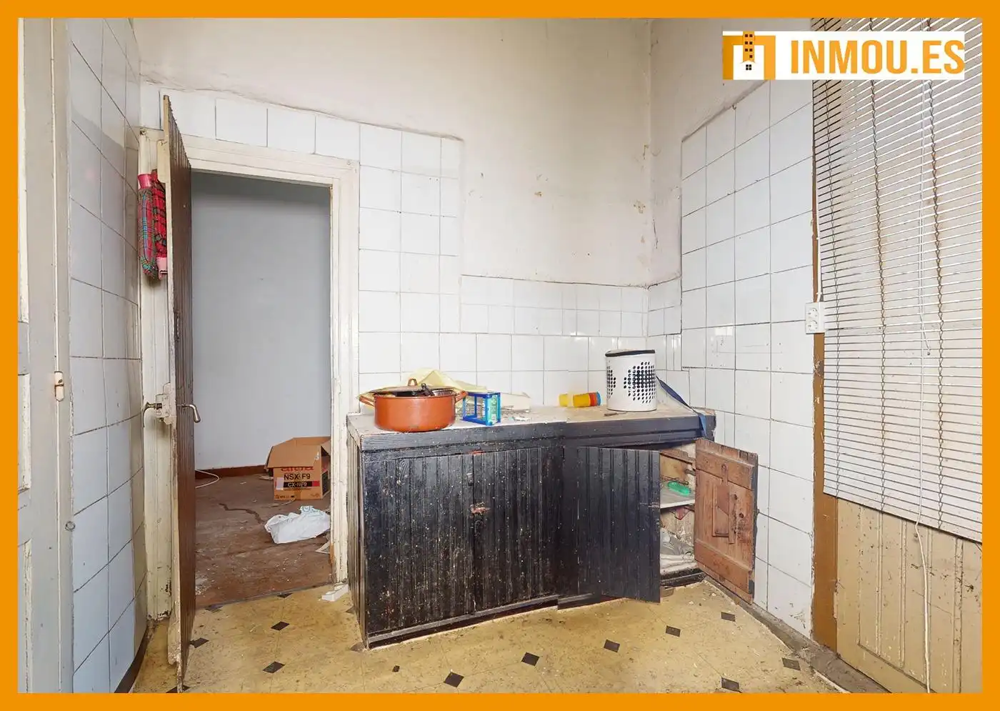 Küche von Einfamilien-Reihenhaus zum Verkauf in Celanova mit Klimaanlage, Terrasse und Balkon