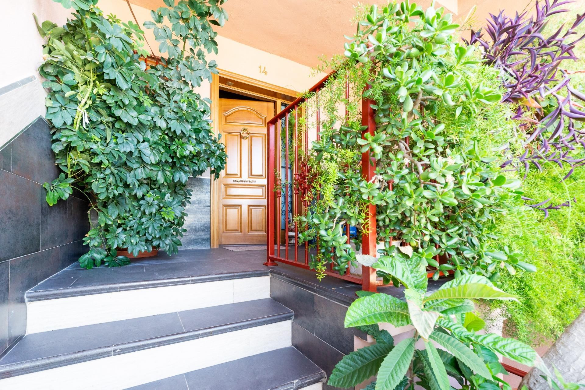 Single-family semi-detached for sale in Peligros  with Air Conditioner, Heating and Private garden
