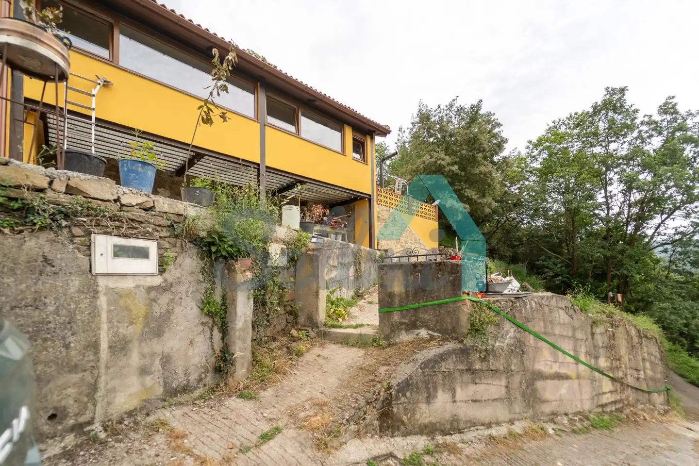 Exterior view of Houses for rent in Mieres (Asturias)  with Heating, Private garden and Parquet flooring