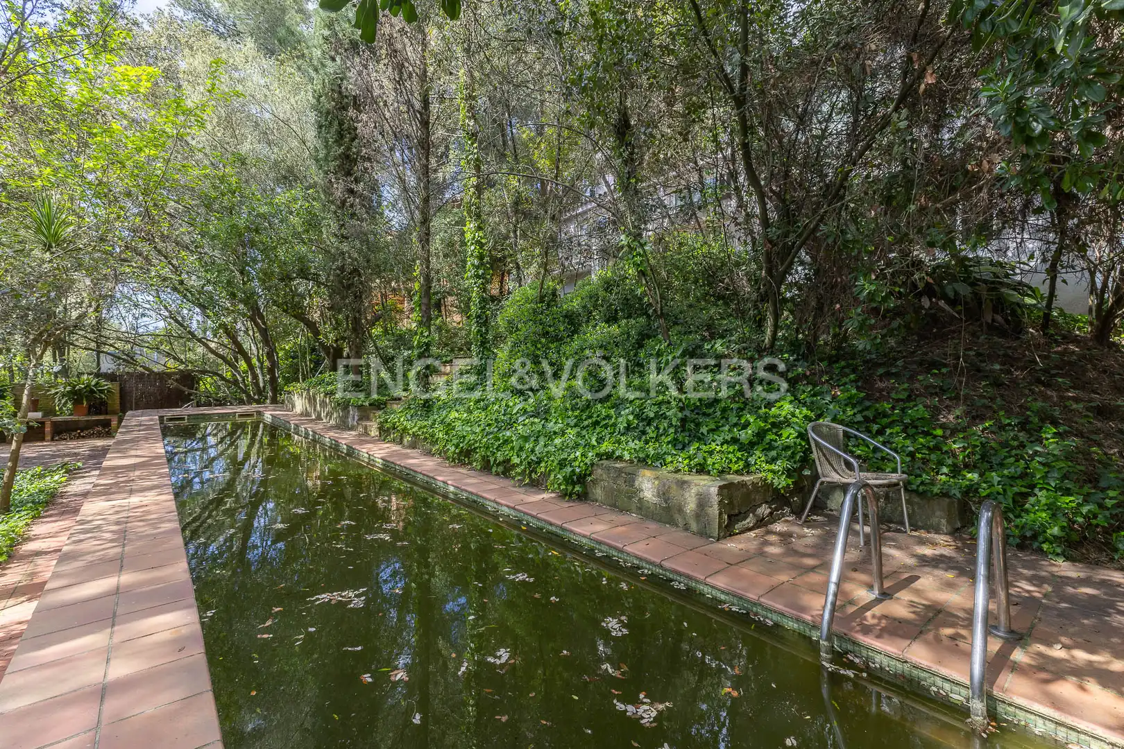 Vista exterior de Casa o chalet en venta en Barcelona con Calefacción, Jardín privado y Terraza