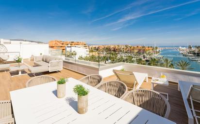 Terrasse von Dachboden zum verkauf in Sotogrande mit Klimaanlage, Heizung und Terrasse