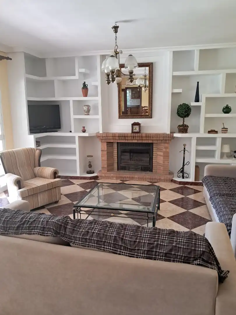 Sala de estar de Casa o chalet en venta en Palomares del Río con Aire acondicionado, Jardín privado y Terraza