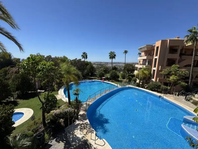 Apartamento con terraza en venta en Nueva Andalucía, imagen 12