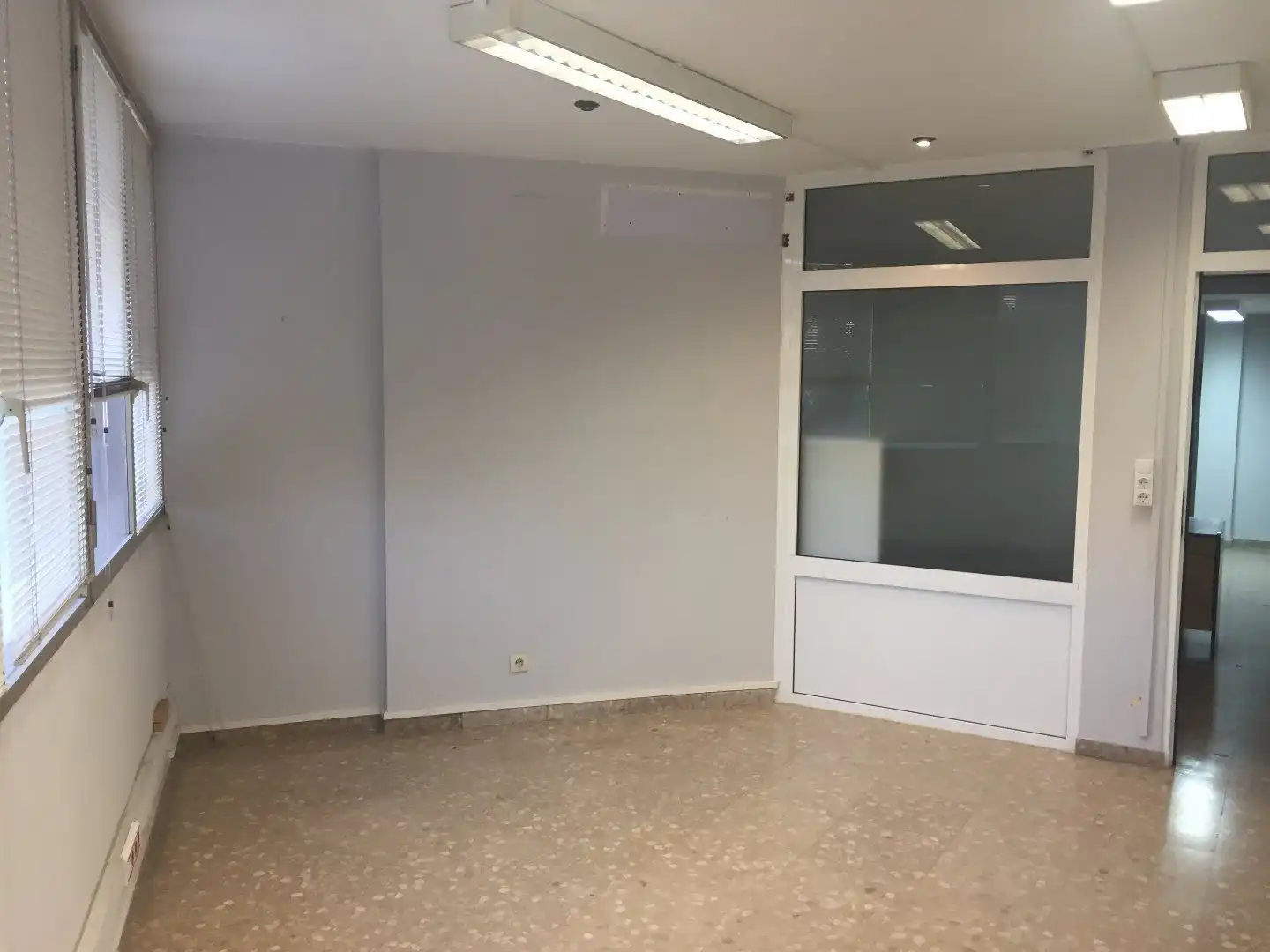 Office space with lift to rent in Carrer Cardenal Domènech 2, imagen 7