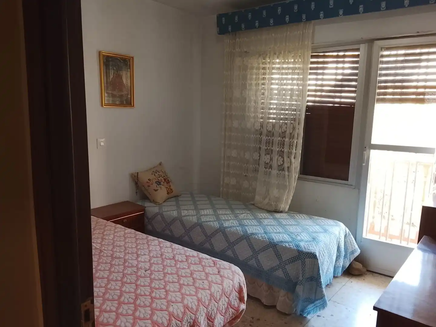 Dormitori de Casa o xalet en venda en Madrigal de la Vera amb Jardí privat
